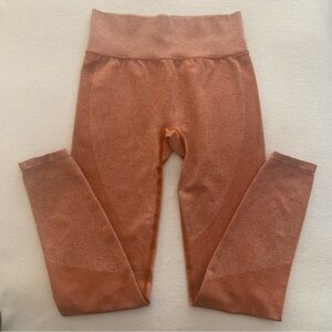 Victoria’s Secret Pink Active leggings size Small.